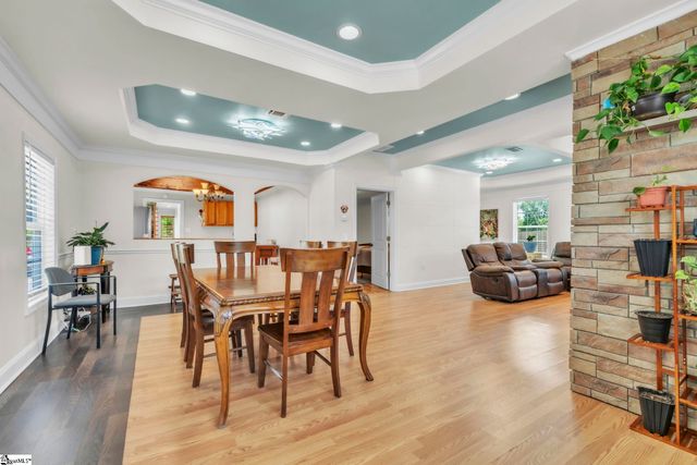 4 Henderson Street, Greenville, SC 29611