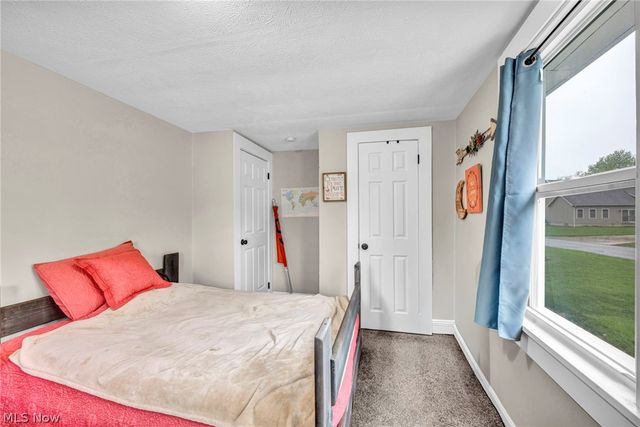 7476 Pinehurst Drive, Mentor On The Lake, OH 44060