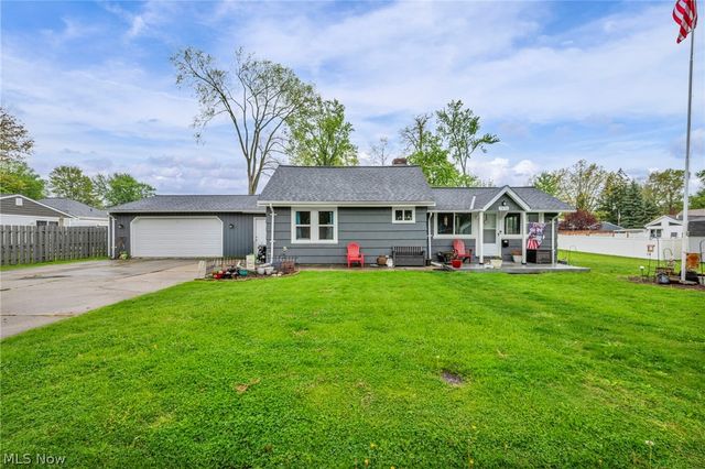7476 Pinehurst Drive, Mentor On The Lake, OH 44060