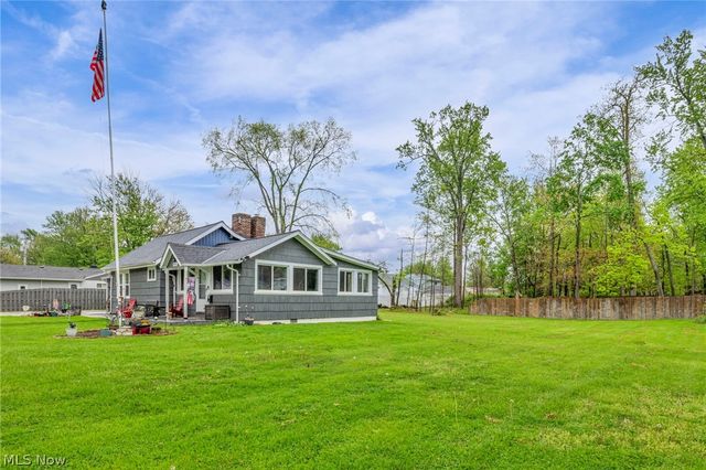 7476 Pinehurst Drive, Mentor On The Lake, OH 44060