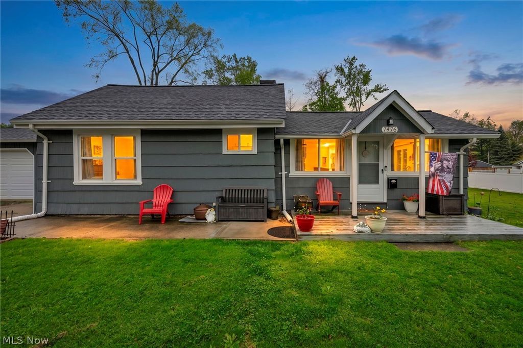 7476 Pinehurst Drive, Mentor On The Lake, OH 44060