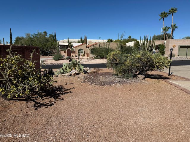 2661 S Camino Vega, Green Valley, AZ 85622