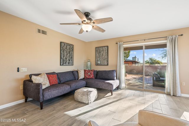 2661 S Camino Vega, Green Valley, AZ 85622