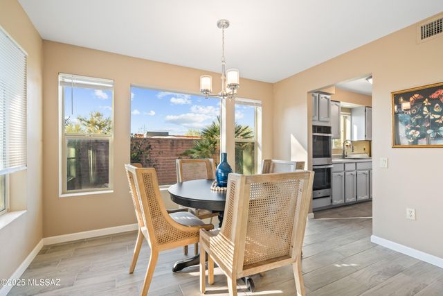 2661 S Camino Vega, Green Valley, AZ 85622