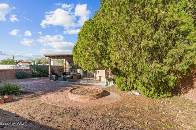 2661 S Camino Vega, Green Valley, AZ 85622