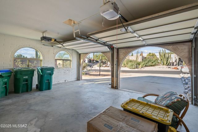 2661 S Camino Vega, Green Valley, AZ 85622