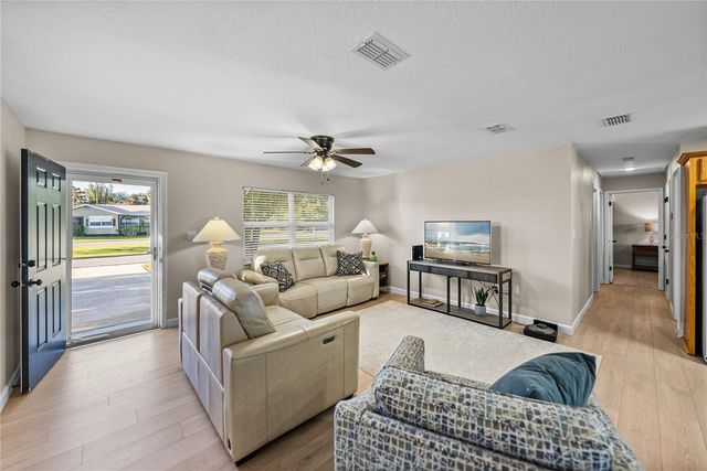 104 N LAKE REEDY BOULEVARD, Frostproof, FL 33843