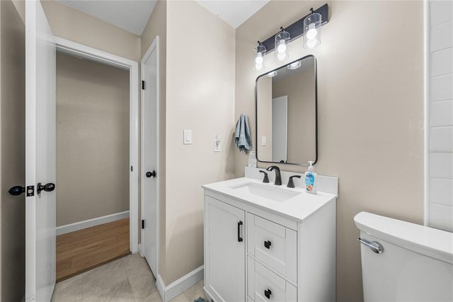 104 N LAKE REEDY BOULEVARD, Frostproof, FL 33843