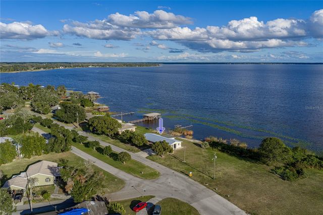 104 N LAKE REEDY BOULEVARD, Frostproof, FL 33843