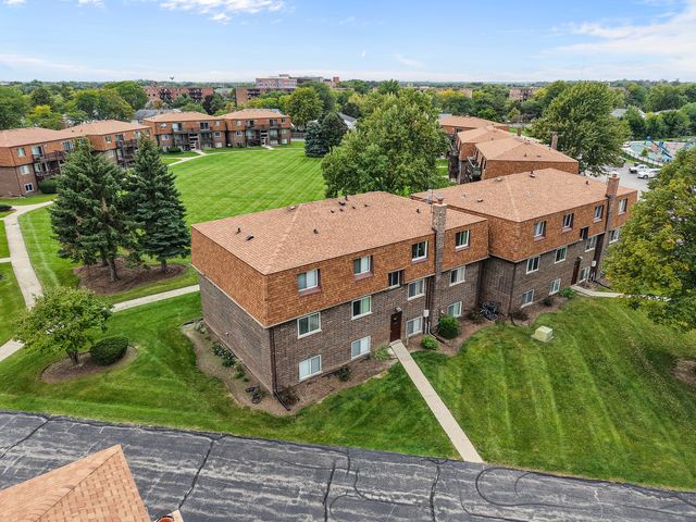 113 Boardwalk Street E, Elk Grove Village, IL 60007