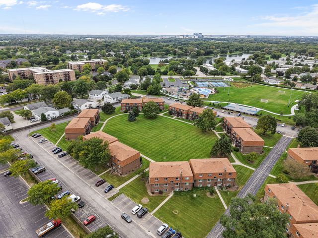 113 Boardwalk Street E, Elk Grove Village, IL 60007