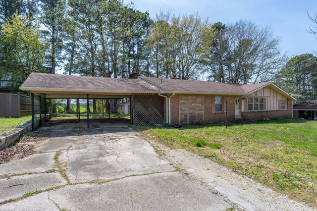 118 Park St, Loretto, TN 38469