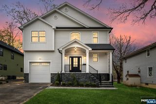 28 Avenue A, Mahwah, NJ 07430