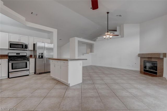 840 Coastal Beach Road, Henderson, NV 89002