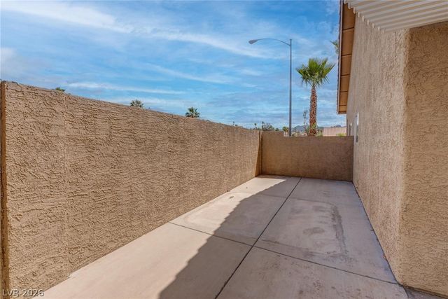 840 Coastal Beach Road, Henderson, NV 89002