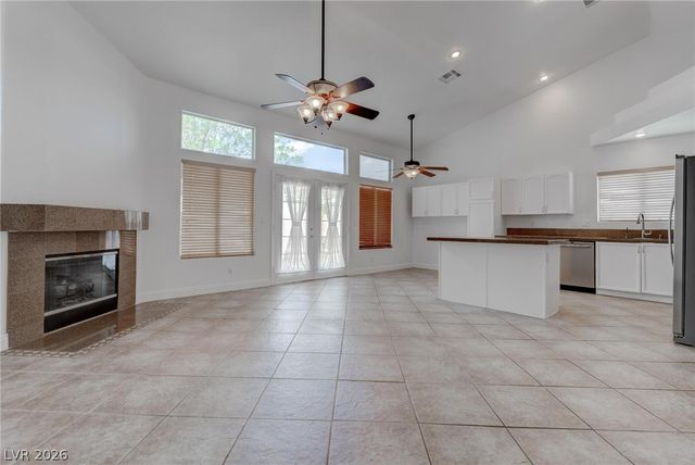 840 Coastal Beach Road, Henderson, NV 89002