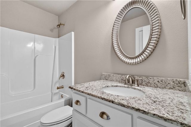 1749 Charismatic Drive, Prairie Grove, AR 72753