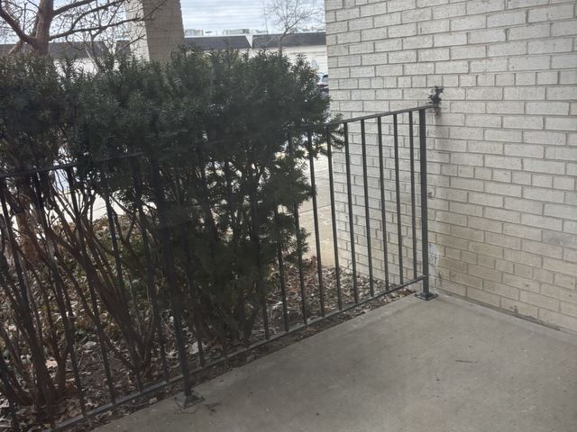 9074 W Terrace Drive 1I, Niles, IL 60714