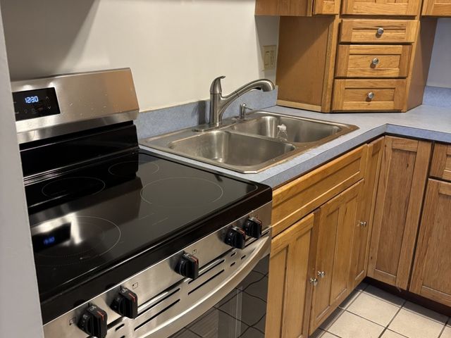 9074 W Terrace Drive 1I, Niles, IL 60714