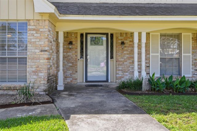 1007 Manatee Lane, Houston, TX 77090