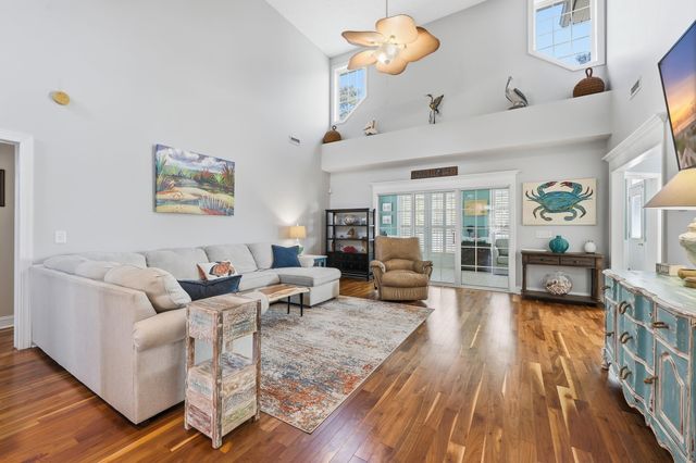 353 Green Creek Bay Circle, Murrells Inlet, SC 29576