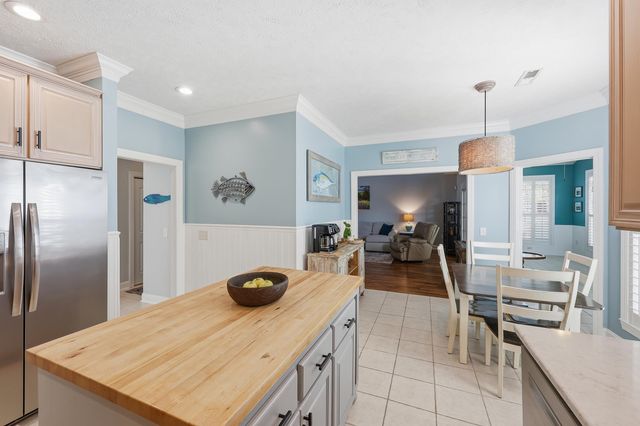 353 Green Creek Bay Circle, Murrells Inlet, SC 29576