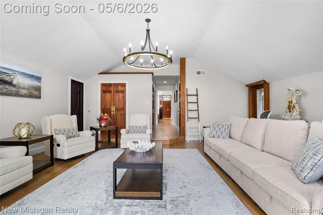 33733 Braebury Ridge, Farmington Hills, MI 48331