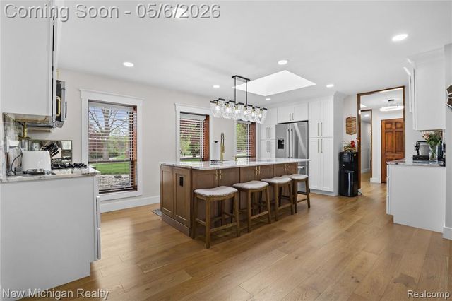 33733 Braebury Ridge, Farmington Hills, MI 48331