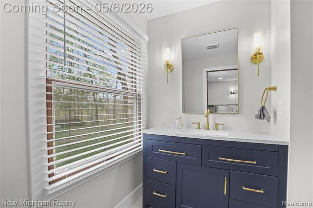 33733 Braebury Ridge, Farmington Hills, MI 48331