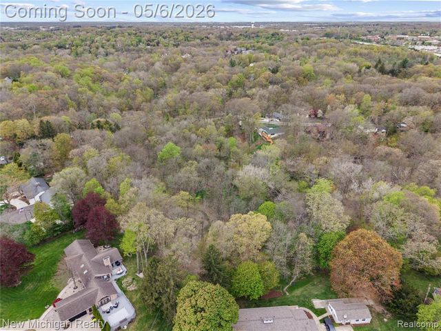 33733 Braebury Ridge, Farmington Hills, MI 48331