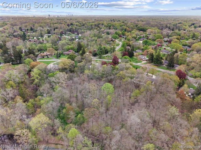 33733 Braebury Ridge, Farmington Hills, MI 48331