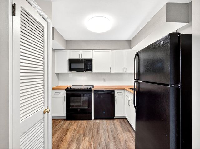 2375 Hardesty Drive N, A5, Columbus, OH 43204