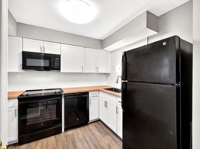 2375 Hardesty Drive N, A5, Columbus, OH 43204