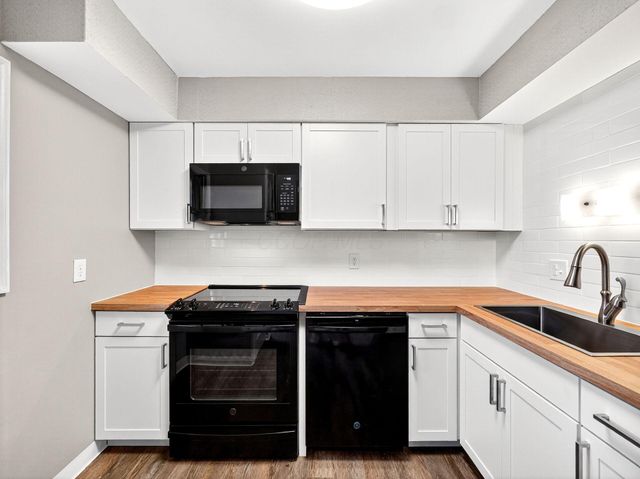 2375 Hardesty Drive N, A5, Columbus, OH 43204