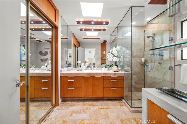 2503 E 21st Street 205, Signal Hill, CA 90755