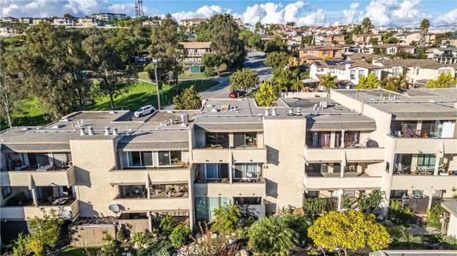 2503 E 21st Street 205, Signal Hill, CA 90755