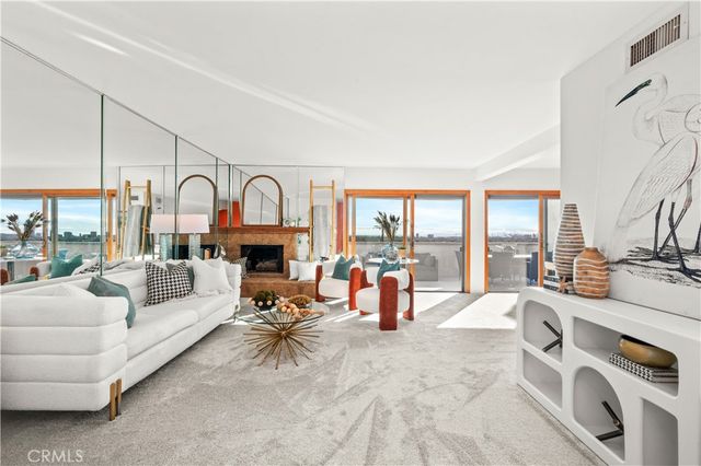 2503 E 21st Street 205, Signal Hill, CA 90755