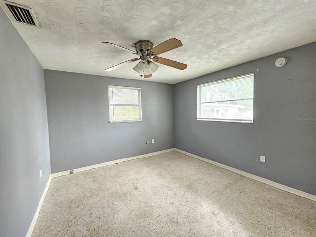 1702 AQUA LANE, Holiday, FL 34691
