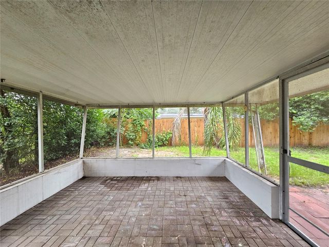 1702 AQUA LANE, Holiday, FL 34691