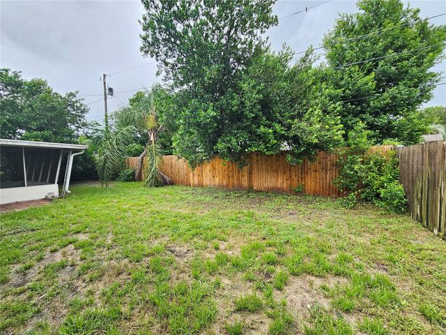 1702 AQUA LANE, Holiday, FL 34691