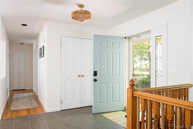 8579 New Suffolk Avenue, Cutchogue, NY 11935