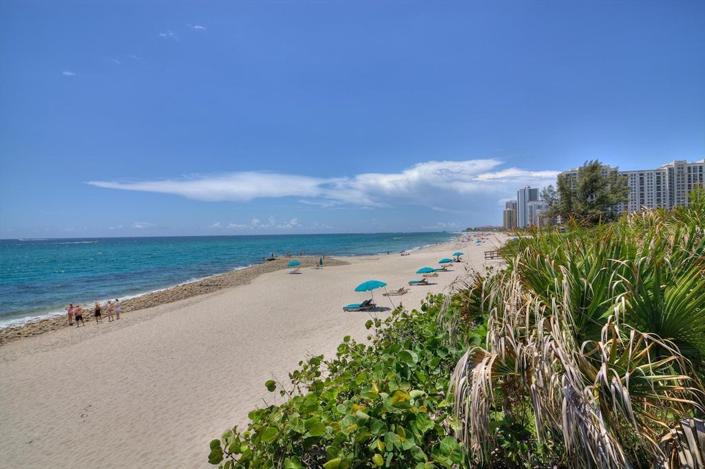 4000 N Ocean Drive 704, Singer Island, FL 33404