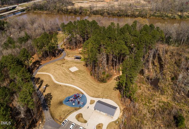 35 Windward Place, Lillington, NC 27546