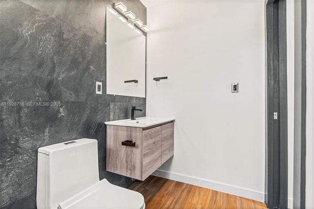 1121 NW 57th St, Miami, FL 33127