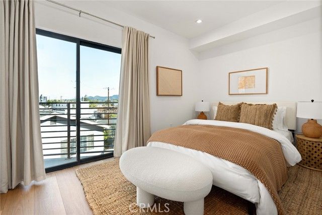 11026 Oxnard St., North Hollywood (los Angeles), CA 91606