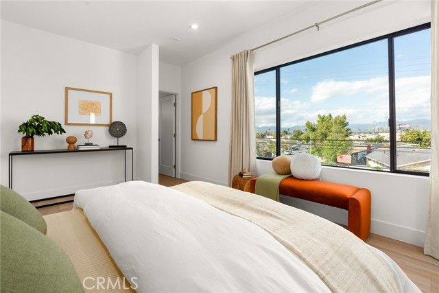 11026 Oxnard St., North Hollywood (los Angeles), CA 91606