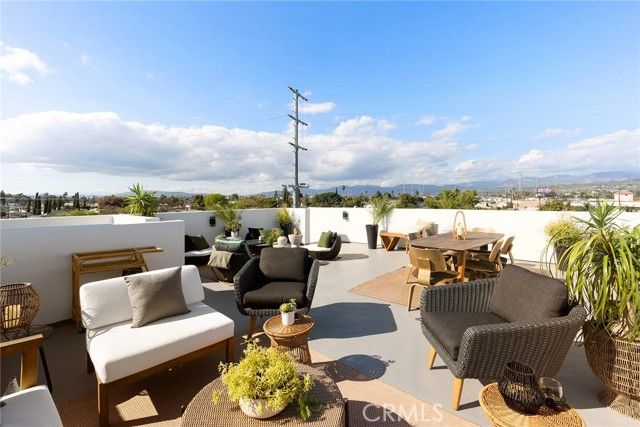 11026 Oxnard St., North Hollywood (los Angeles), CA 91606