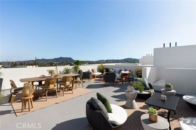 11026 Oxnard St., North Hollywood (los Angeles), CA 91606