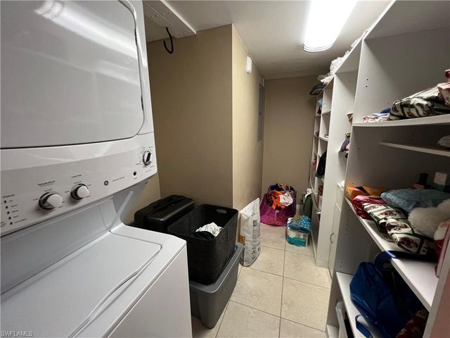 3051 Sandpiper Bay CIR # I102, Naples, FL 34112