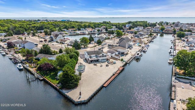 115 Hatteras Road, Barnegat, NJ 08005